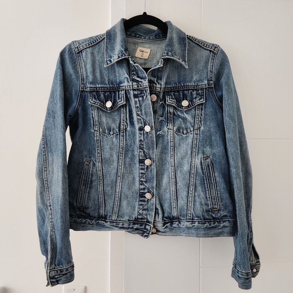 Gap Medium Wash Denim Jacket